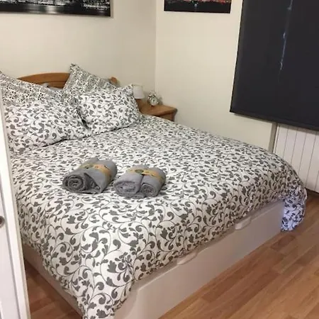 Apartment Cerca Pista De Esqui La Molina Con Piscina Y Jardin La Molina (Girona)