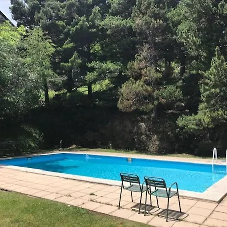Apartment Cerca Pista De Esqui La Molina Con Piscina Y Jardin La Molina (Girona)